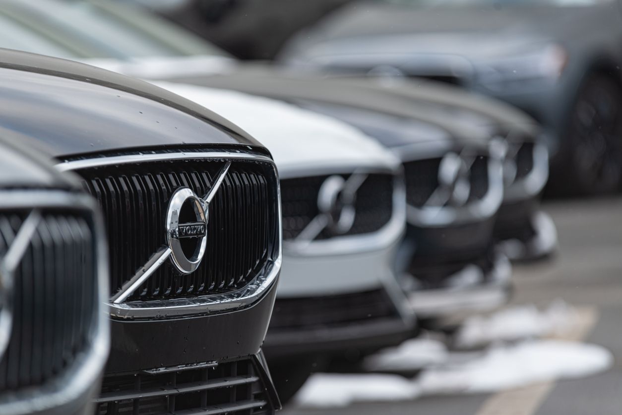 Volvo R Package What is Volvo R-Design? Volvo Trims Explained | Brindley Group