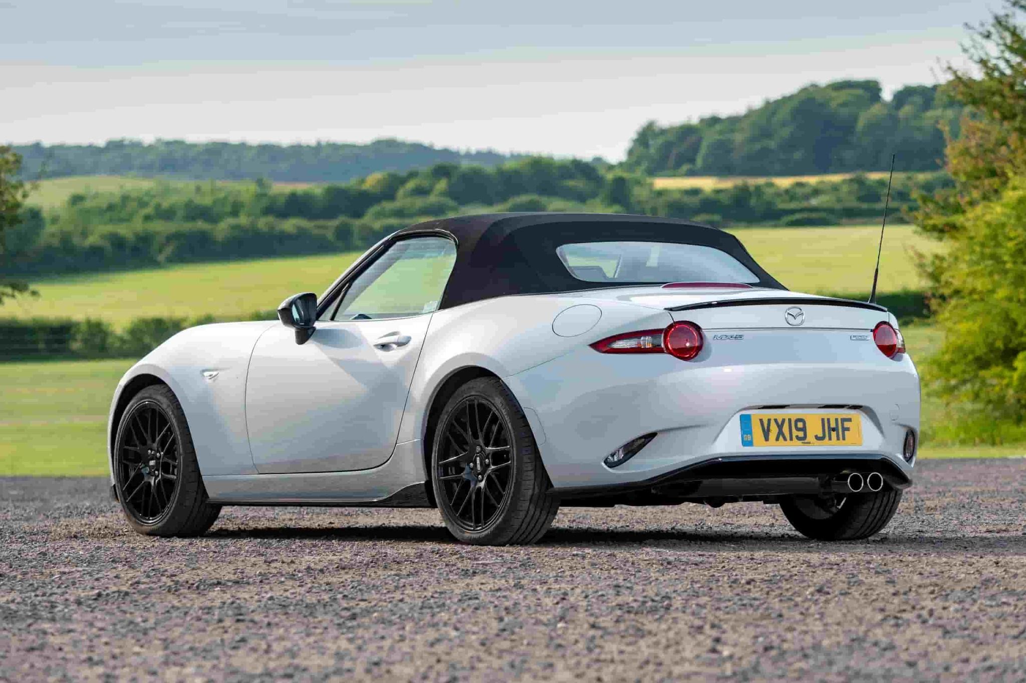 rear-view-of-the-mazda-mx-5