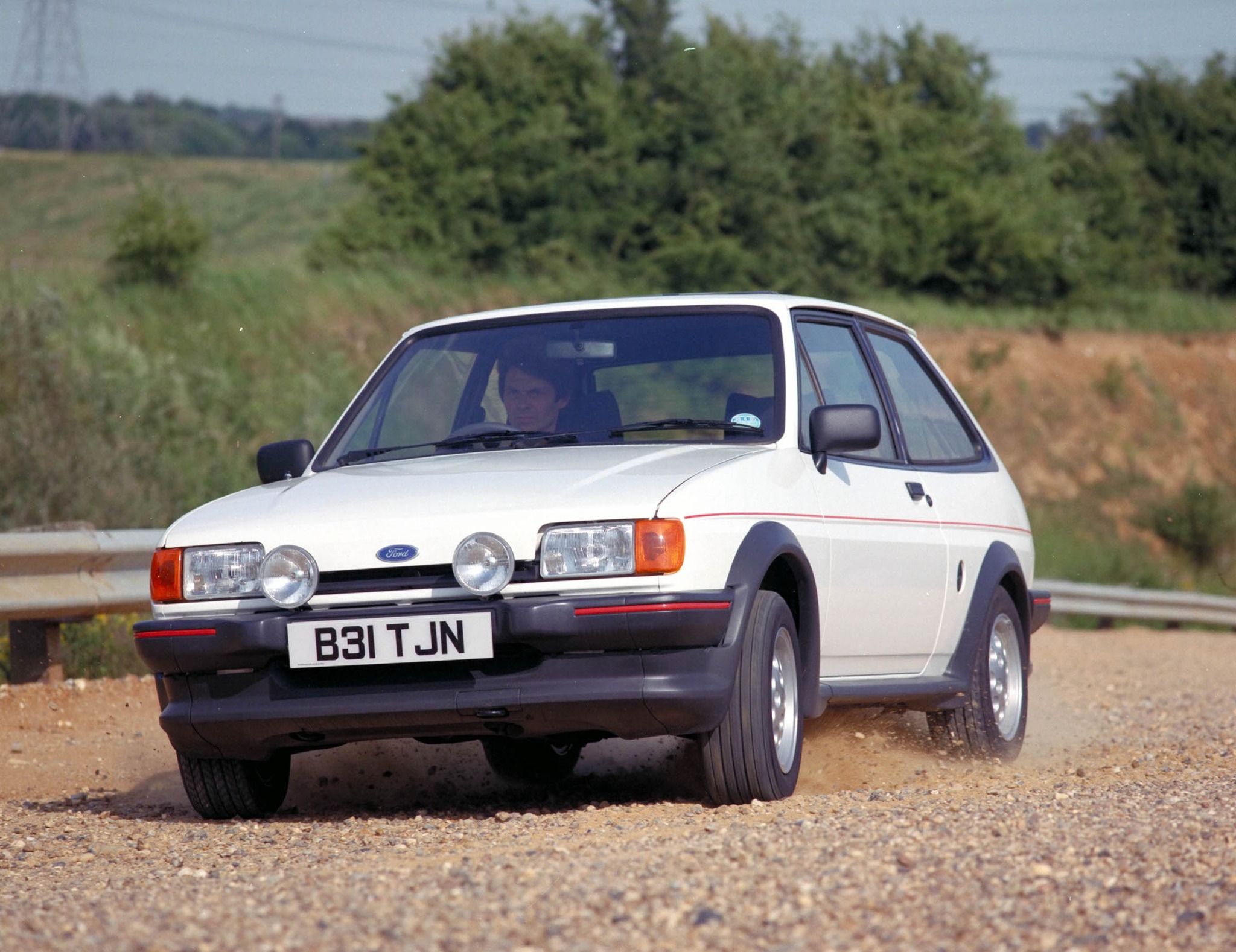 White Ford Fiesta II (1983-1989)