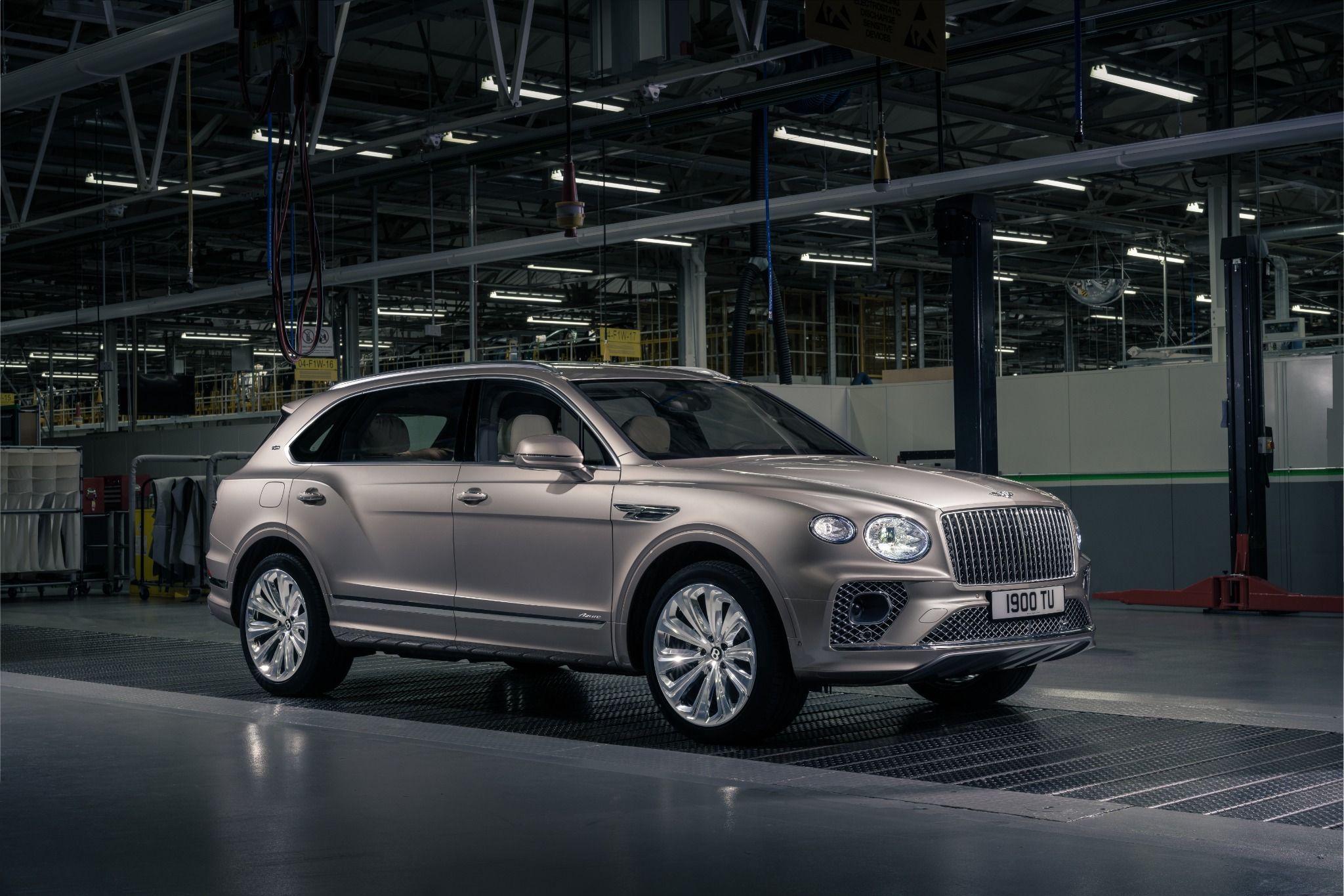 Bentley Bentayga front side view