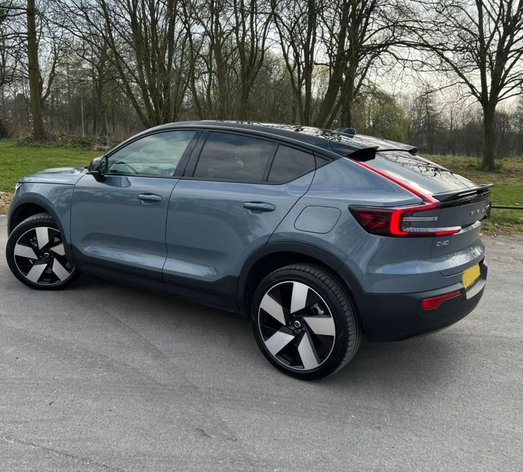 Volvo c40 silouhette