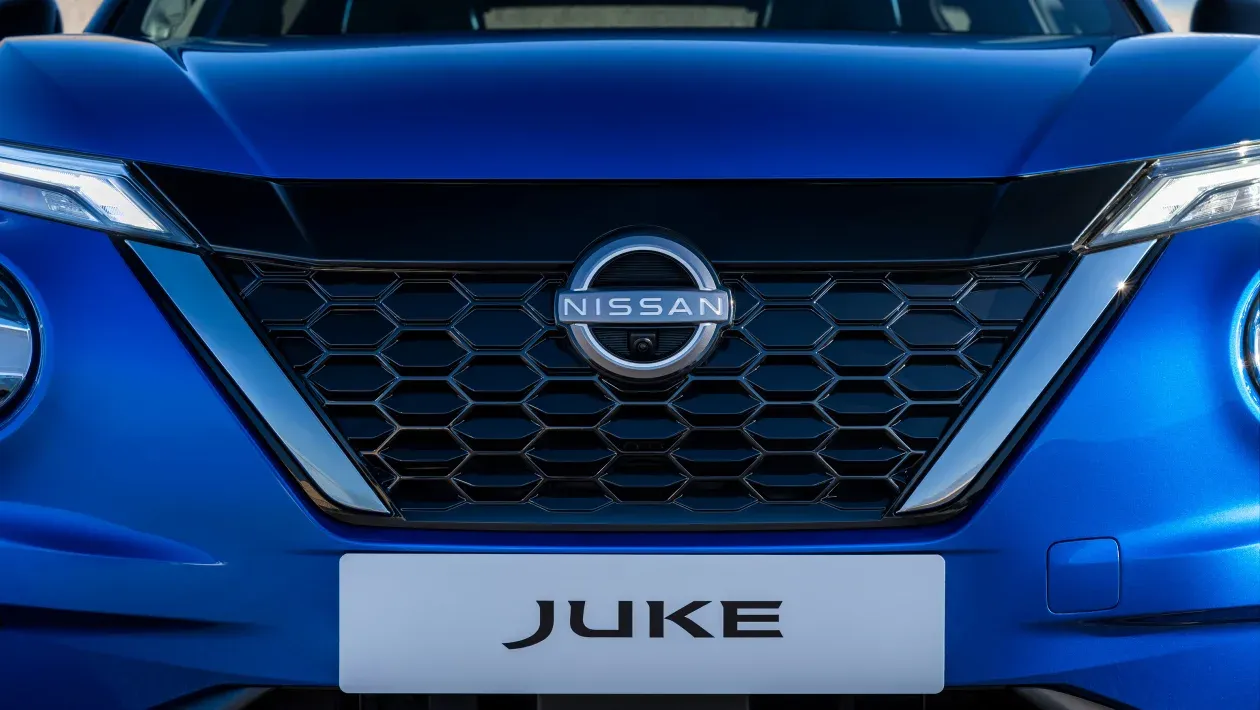 Nissan Juke Hybrid Grille Nissan Juke Hybrid Grille