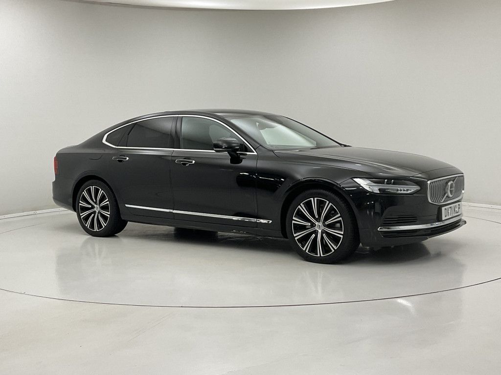 Black Volvo S90 Black Volvo S90