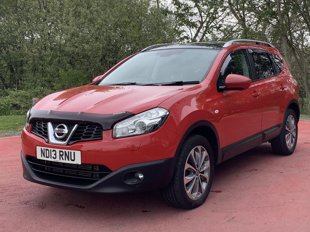 Red Qashqai 2 Red Qashqai 2