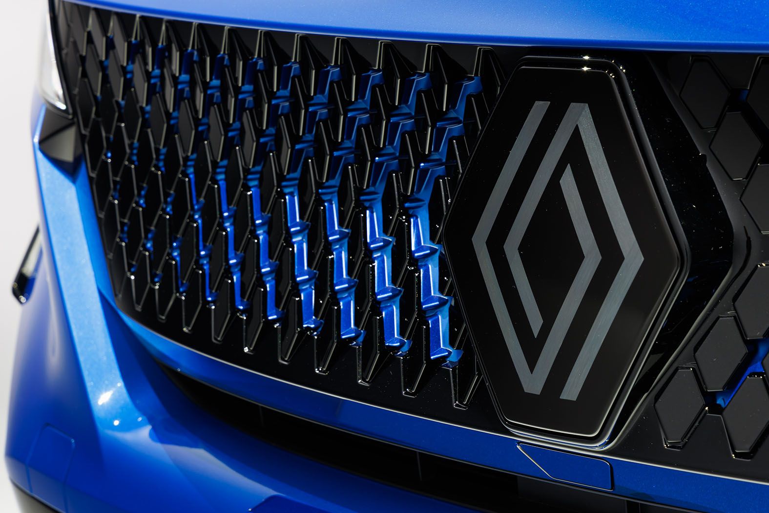 Renault Rafale grille