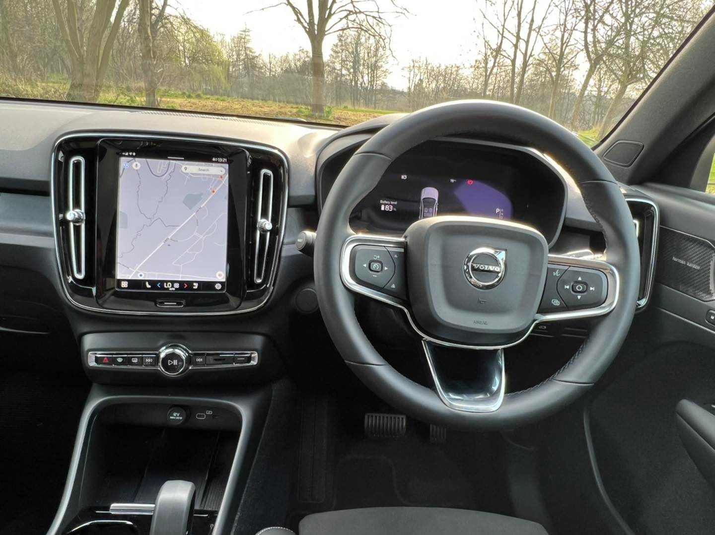 Volvo C40 steering wheel