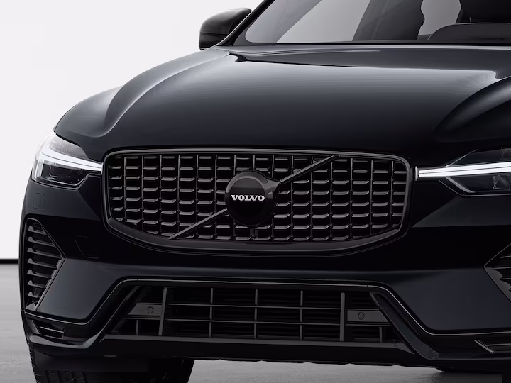 Volvo XC60 Black Edition ironmark