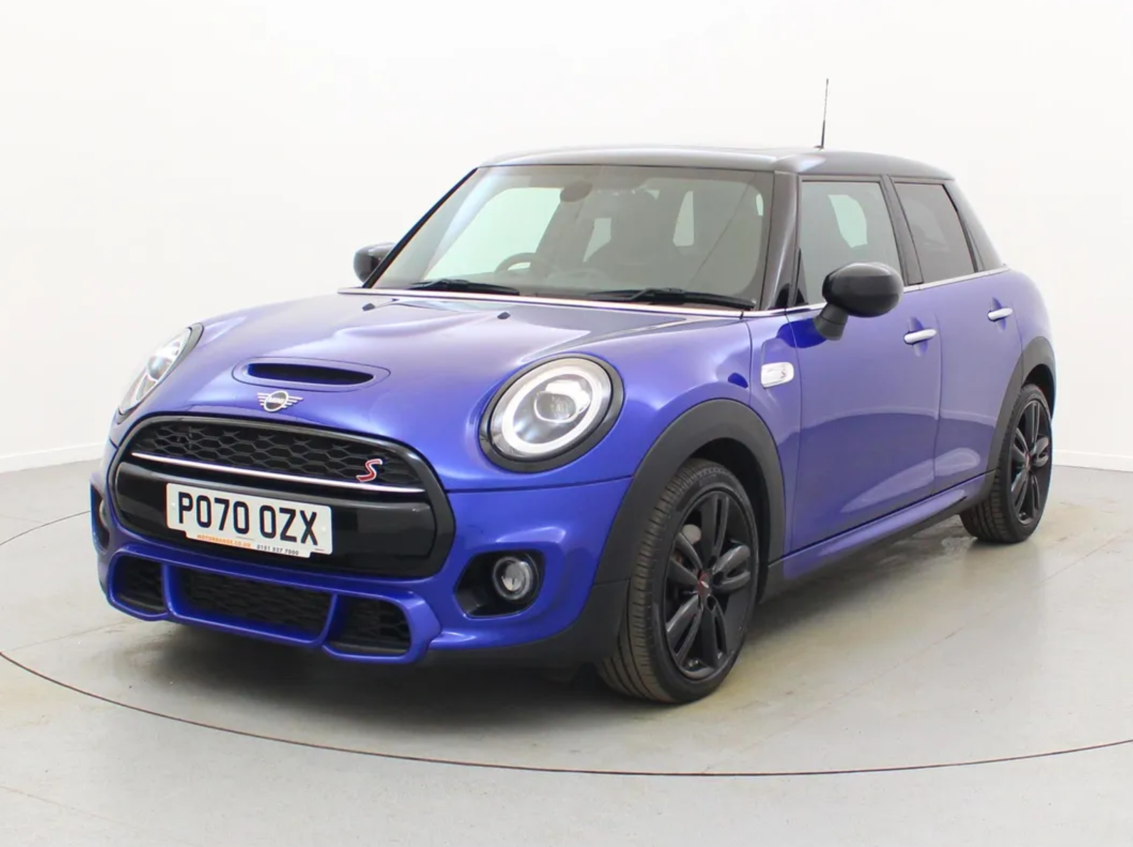 Car Spotlight MINI Cooper Review